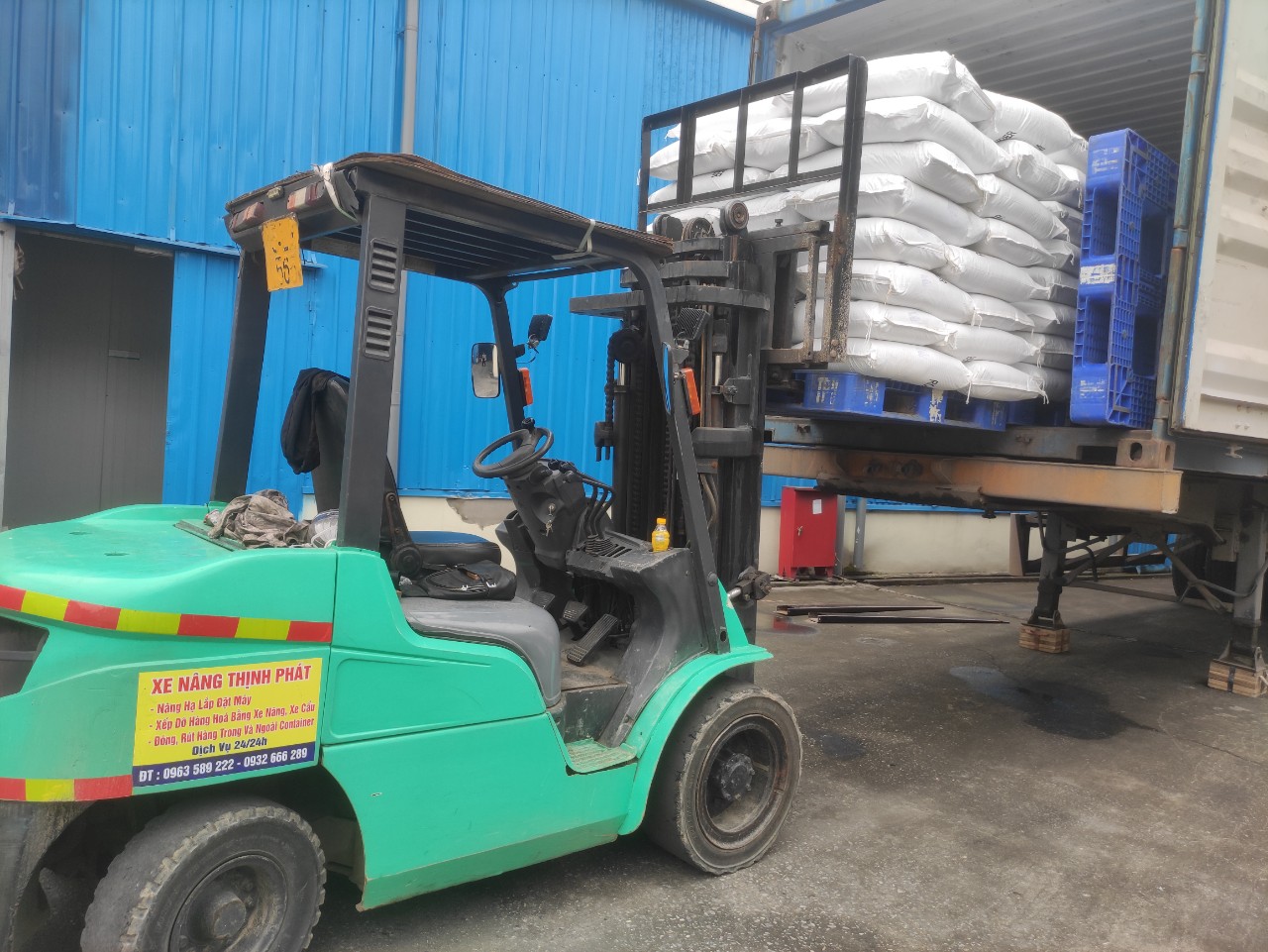 Dịch vụ thuê xe nâng tại Hải Phòng theo giờ